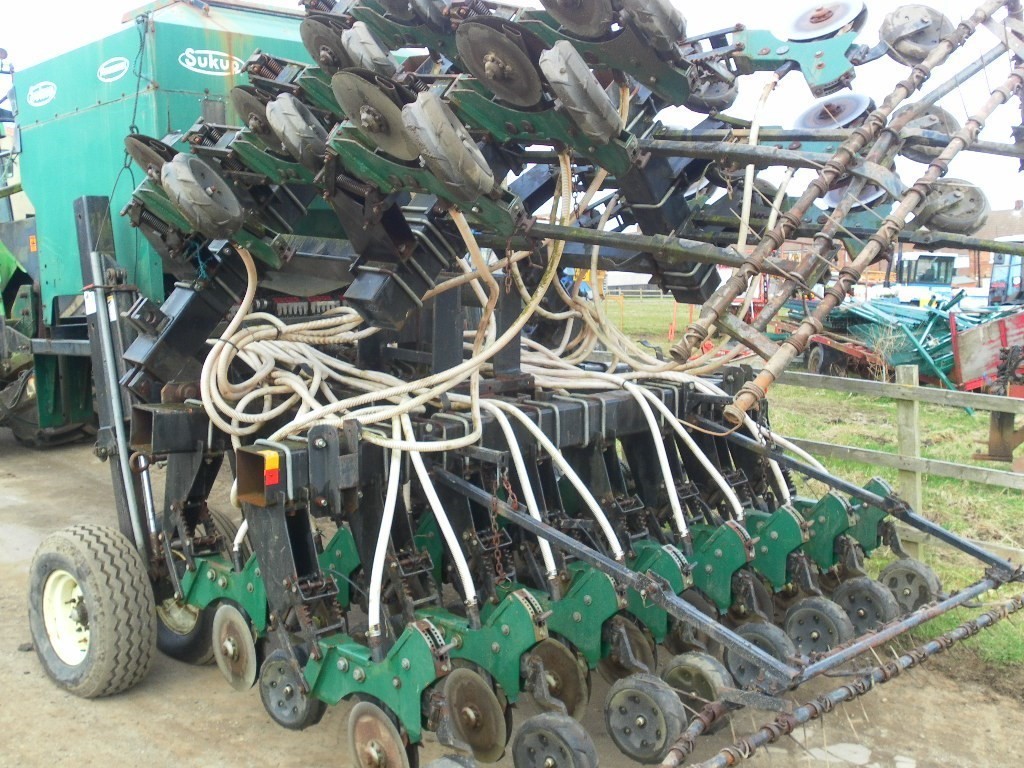 Seed Drill   Suckup  Air Seeder  6m 