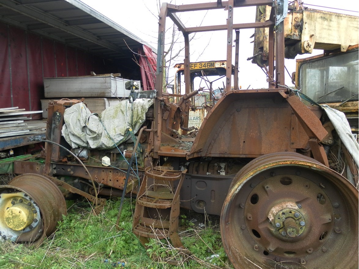 PARTS John Deere 7710 BREAKER