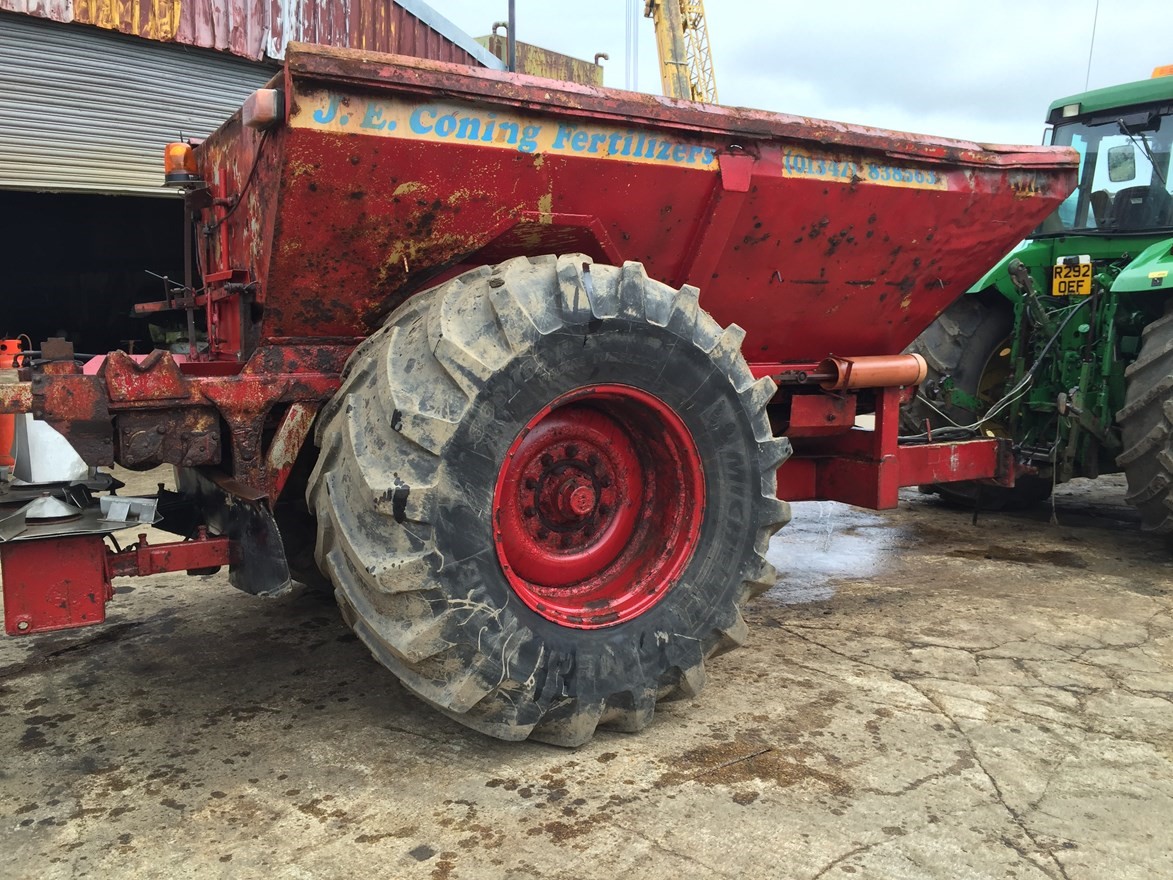 Fertiliser Spreader