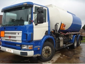 Fuel TankerScania 260 6 wheeler